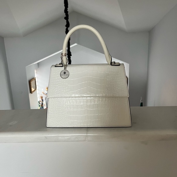 NWT Authentic Matmazel Designed white leather hand bag . - Picture 8 of 10